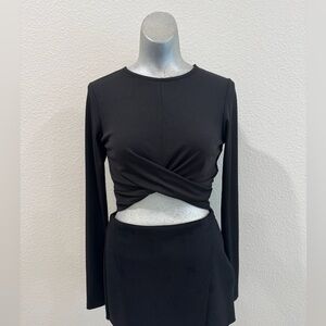 Forever 21 Black Long Sleeve Twist Front Crop Top